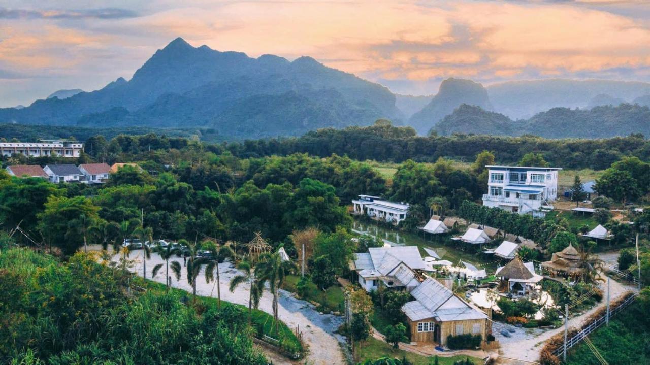 Nang Non Camping Ville นางนอนแค้มป์ปิ้งวิลล์ Mae Sai Exterior foto